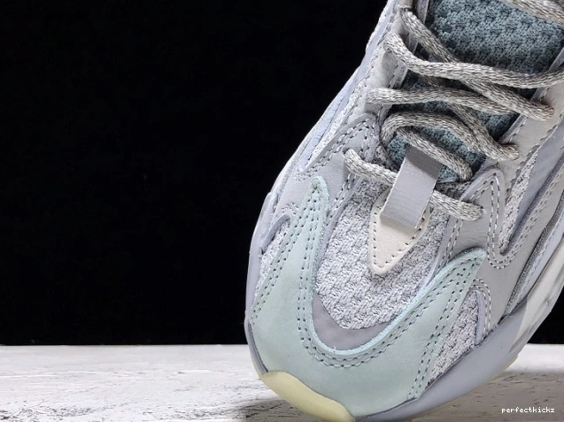 Adidas 700 Boost Yeezy FW2549 'Inertia' V2 0809